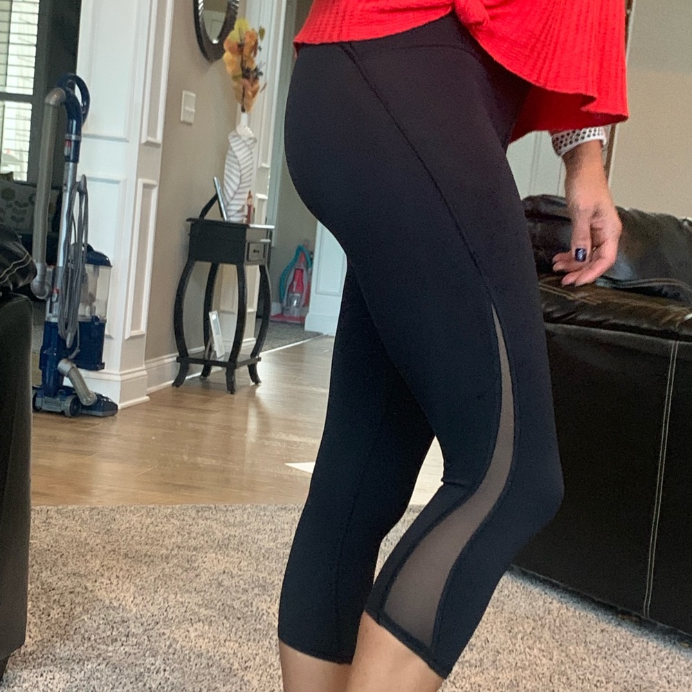 Lululemon capri leggings black